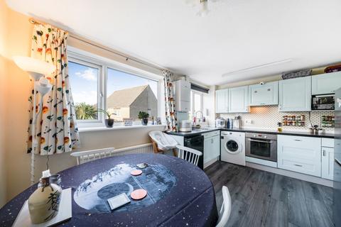 16 Eagles, Faringdon, SN7 7DT