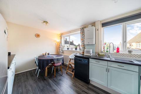 16 Eagles, Faringdon, SN7 7DT
