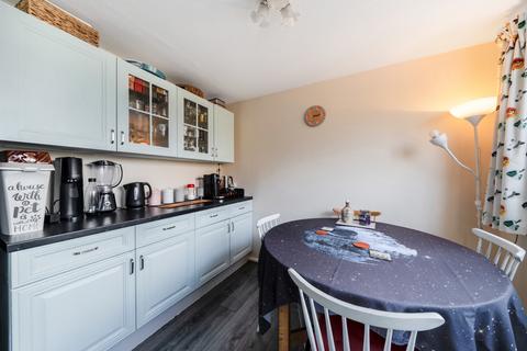 16 Eagles, Faringdon, SN7 7DT