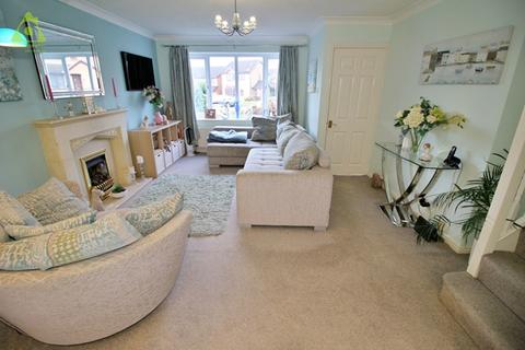 3 bedroom detached house for sale, Oldstead Grove, Bolton, BL3 4XW