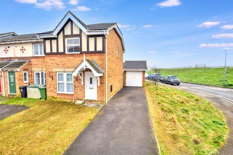 3 bedroom end of terrace house for sale, Station Road, Severn Beach