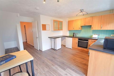 3 bedroom end of terrace house for sale, Station Road, Severn Beach