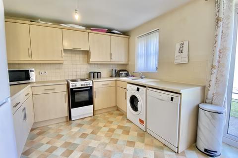 3 bedroom house to rent, Oaktree Place, St Georges, Worle