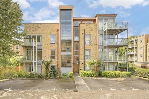 2 bedroom flat for sale, Southcott Road, Teddington TW11