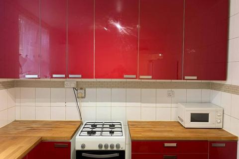 52 Major Road, London, E15 1EH