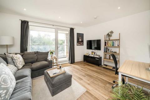 1 bedroom flat for sale, Greenside Road, London W12