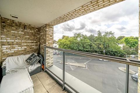 1 bedroom flat for sale, Greenside Road, London W12