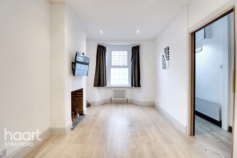 14 Holness Road, London, E15 4EN