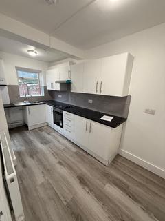 4 bedroom house to rent, Morley Avenue, London N18