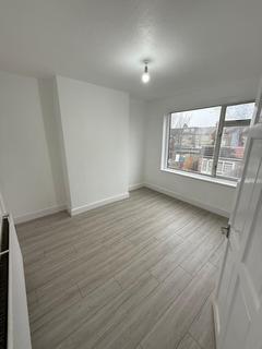 4 bedroom house to rent, Morley Avenue, London N18