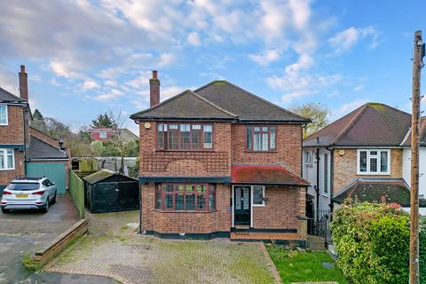 3 bedroom detached house for sale, Chigwell IG7