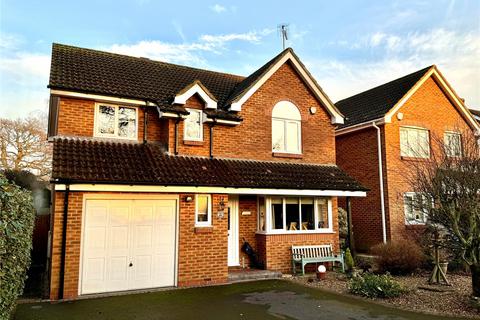 4 bedroom detached house for sale, Leigh Road, New Milton, Hampshire, BH25