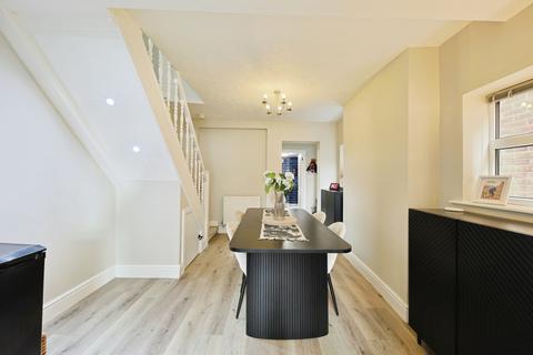6 Brickyard Cottages, North Ferriby, HU14 3AD