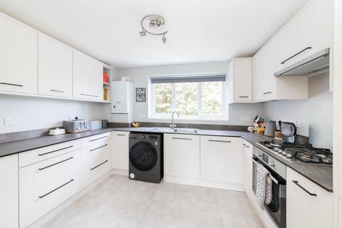 15 Anna Pavlova Close, Abingdon, OX14 1TF