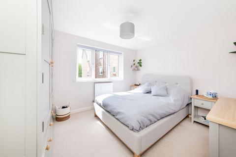 15 Anna Pavlova Close, Abingdon, OX14 1TF