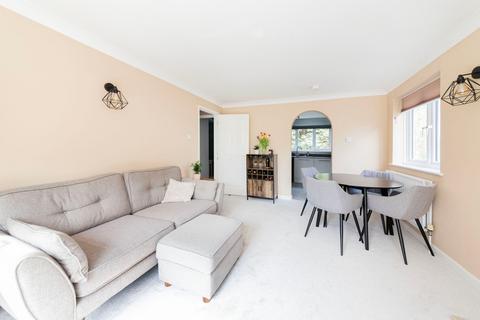 15 Anna Pavlova Close, Abingdon, OX14 1TF