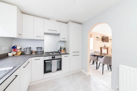 15 Anna Pavlova Close, Abingdon, OX14 1TF