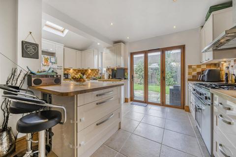 5 bedroom end of terrace house for sale, Canbury Park Road, Kingston Upon Thames KT2