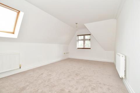 2 bedroom apartment to rent, Maypole Road, East Grinstead, RH19