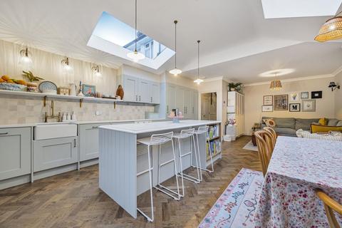 22 Wolsey Drive, Kingston Upon Thames, KT2 5DN