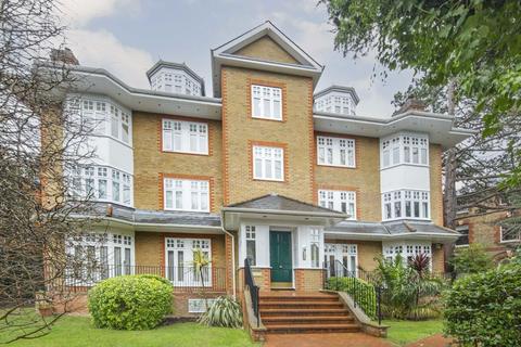 2 bedroom flat to rent, Arterberry Road, West Wimbledon