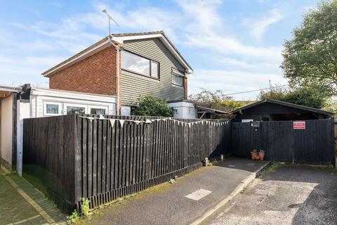 3 bedroom detached house for sale, Orchard Gardens, Fordingbridge SP6