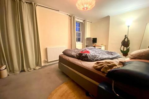 2 bedroom flat to rent, Liverpool Road, London