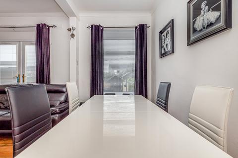 213 Curtis Avenue, Glasgow, G44 4NW