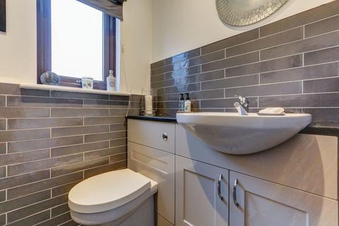 16 Bankside, Morpeth, NE61 1XD