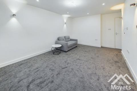 2 bedroom flat to rent, 33c East Park Road, Blackburn. Lancs