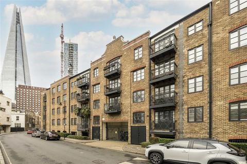 2 bedroom flat for sale, Weston Street, London SE1