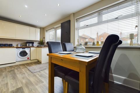 38 Cornwall Drive, Grassmoor, Chesterfield, S42 5DX