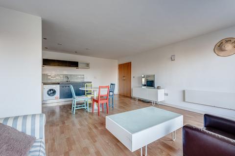 2 bedroom apartment for sale, West One Panorama, 18 Fitzwilliam Street, Sheffield, S1 4JQ