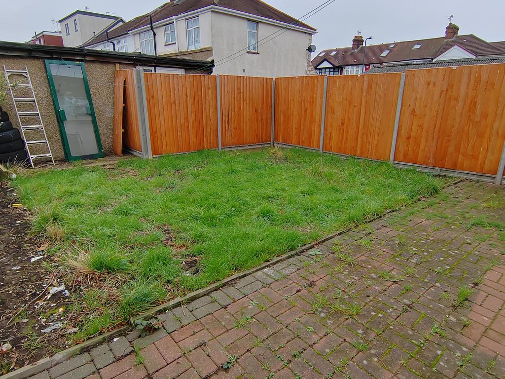Garden (2)