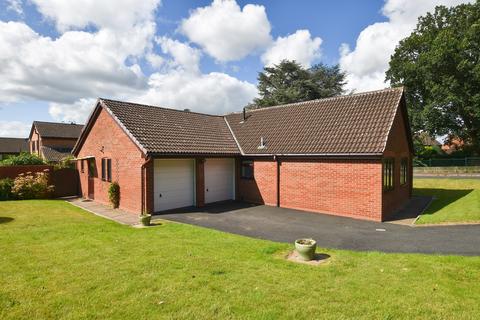 3 bedroom detached bungalow to rent, The Coppice, Market Drayton