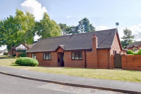 3 bedroom detached bungalow to rent, The Coppice, Market Drayton