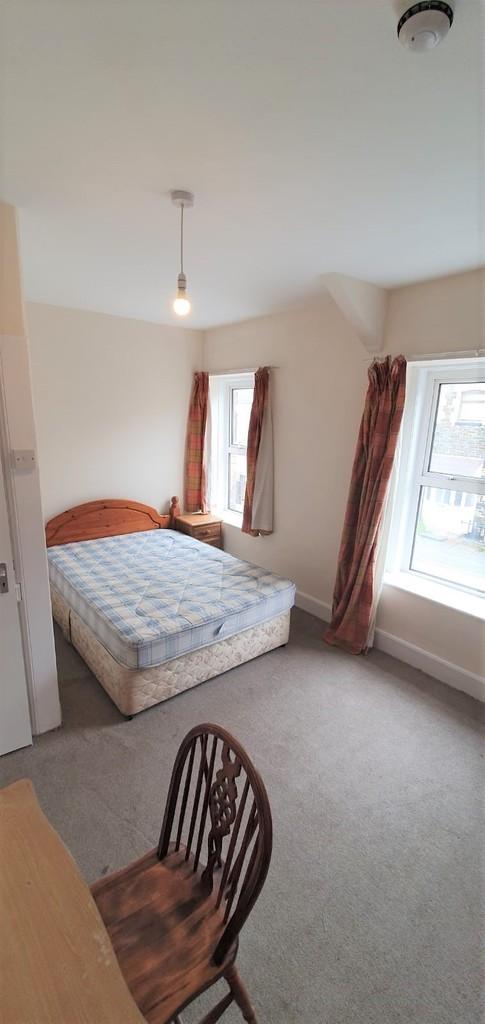 Bedroom (2)