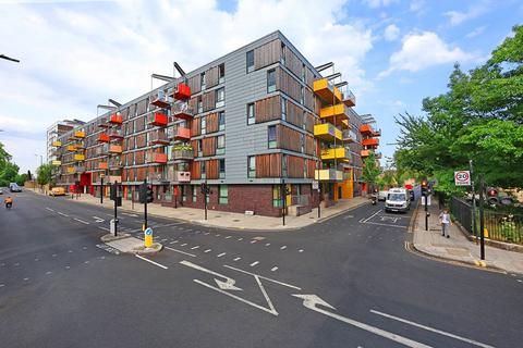 1 bedroom flat to rent, Queensbridge Road, Haggerston, London, E2