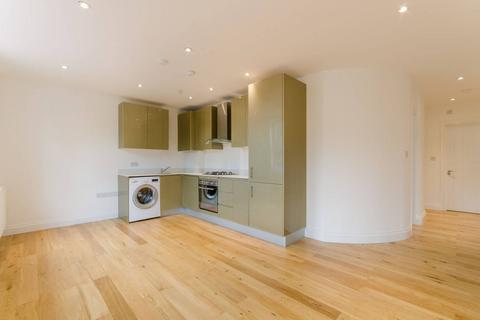 2 bedroom flat to rent, Wellington Road, EN1, Bush Hill Park, Enfield, EN1