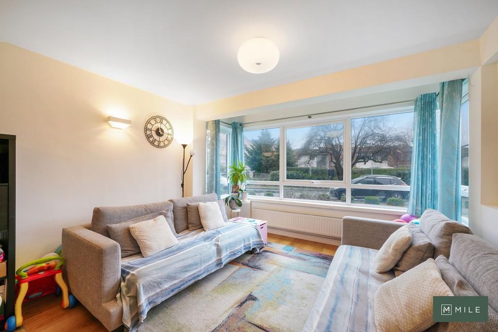 Flat 1, 179 Beechworth - 27 Bj KGUbyc RUZjw0airc