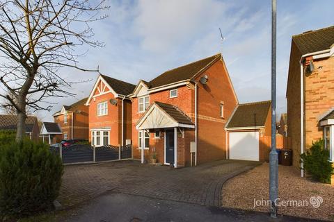 3 bedroom detached house for sale, Waterton Close, Burton-on-Trent