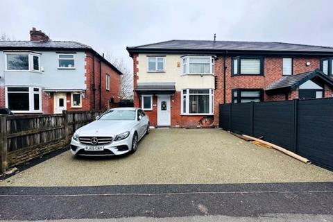 3 bedroom semi-detached house to rent, Shepherd Cross Street, Halliwell, Bolton