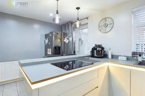 25 Anglesey Avenue, Birmingham, B36 0NT