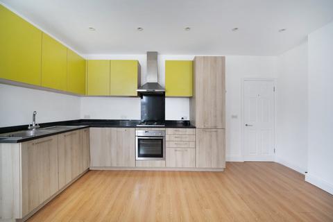 2 bedroom apartment for sale, Green Lanes, London N4