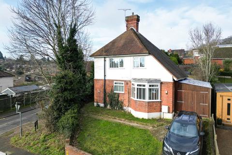 3 bedroom detached house for sale, Rotherfield Way, Caversham