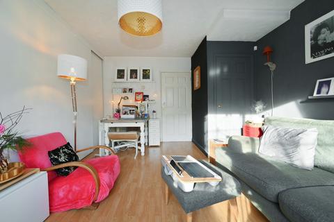 2 bedroom terraced house for sale, Jackson Close, London E9