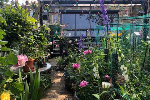 7 Jackson Close, London, E9 7ER