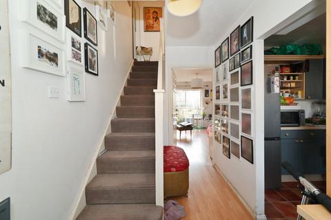 7 Jackson Close, London, E9 7ER