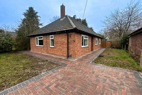 2 bedroom detached bungalow to rent, Barrington Road, Cambridge CB22