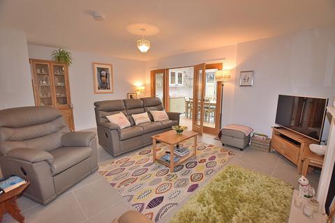 3 bedroom semi-detached house for sale, Tunstall